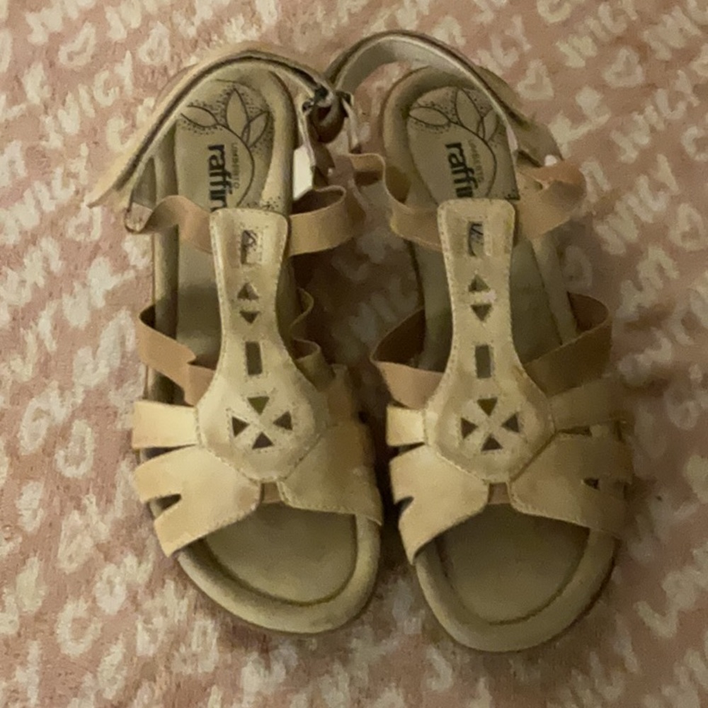 Umberto Raffini tan sandals size 7 very good condition